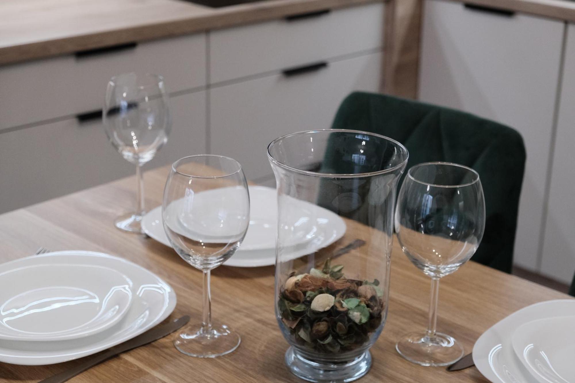 Space And More, Dmowskiego - 20 Minut Do Rynku, Self Check-in 24h, Parking Breslau